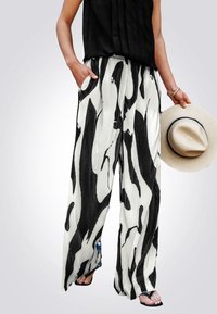 Cupshe Broek - white