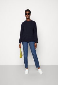 GANT C-NECK - Strickpullover - evening blue