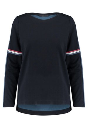 Navyblauw shirt met lange mouwen, met rood-wit-blauwe strepen over de bovenarmen en een iets langere zoom aan de achterkant.