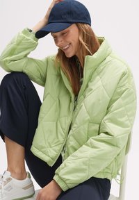 OPUS HUSOKA - Winterjacke - avocado