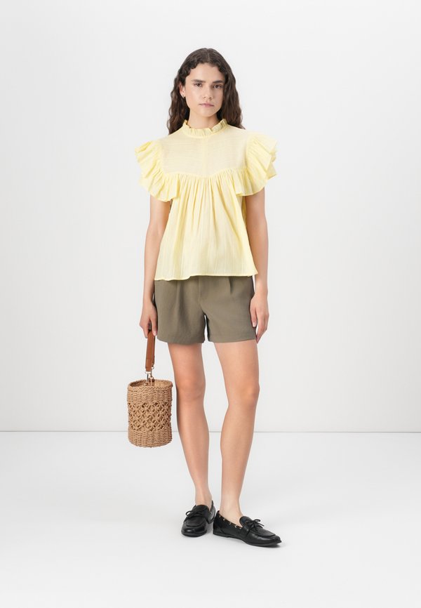 ONLHEIKE FRILL O NECK - Blouse - lemon meringue4