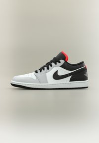 Unselected, neutral grey/black/summit white/infrared 23