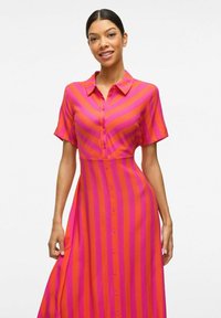 VILA Robe longue - tigerlily