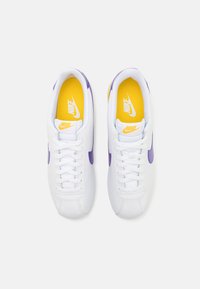 Nike Sportswear CORTEZ LEATHER - Baskets basses - white/varsity purple