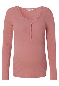 Långärmad graviditetströja i dammig rosa ribbad tyg, med V-halsringning, knappdetaljering och en figursydd form för ökad komfort.