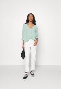 JDY JDYCAPOTE 3/4  - Blusa - pastel turquoise