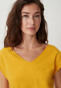 comma casual identity OVERALL  - Jumpsuit - gelb