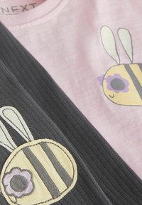 Next SHORT SLEEVE AND SET REGULAR FIT - Leggings - lilac purple