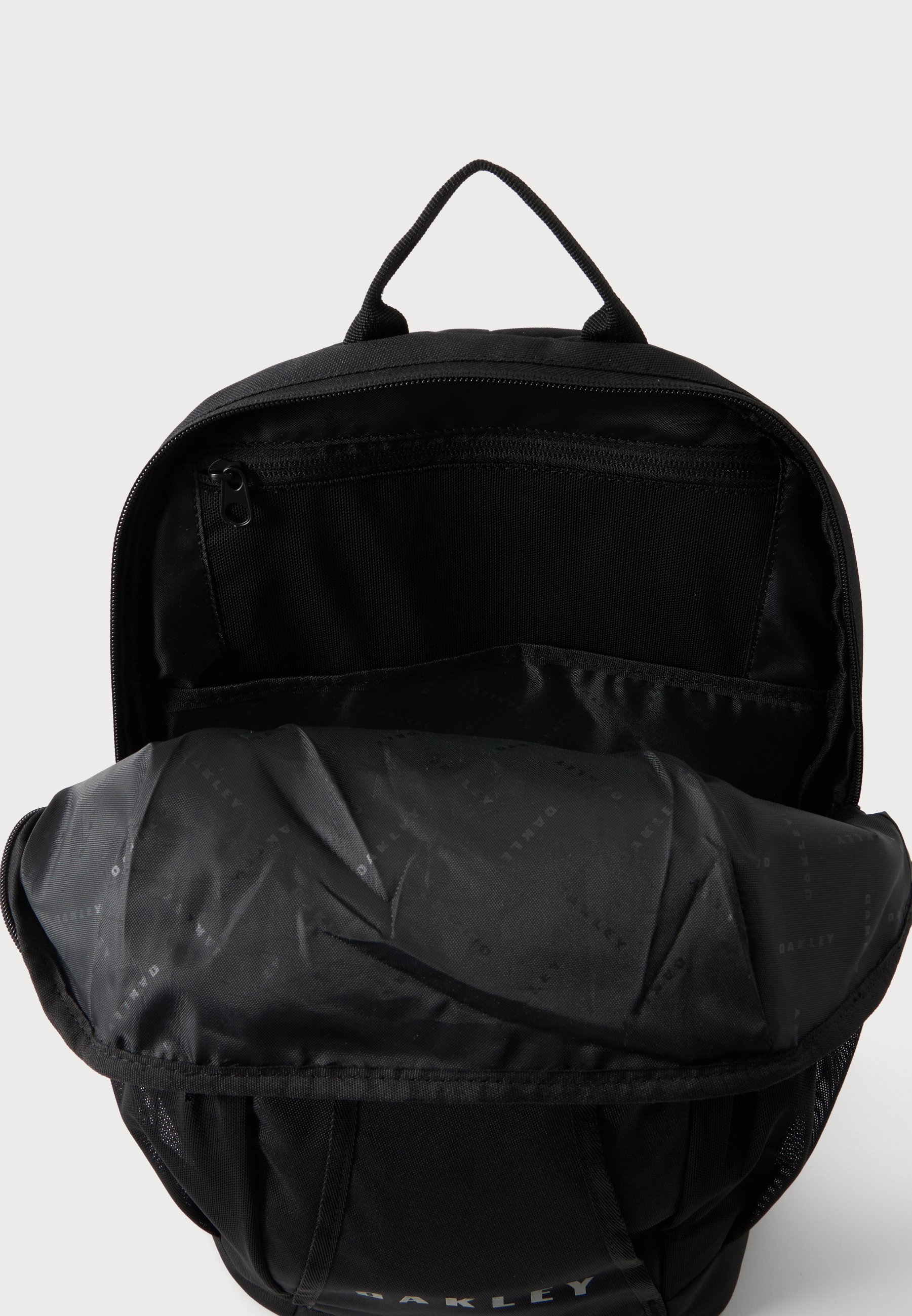 Oakley 스파크 라이트 백팩