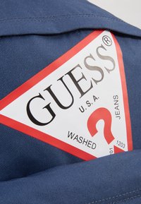 Guess Plecak
