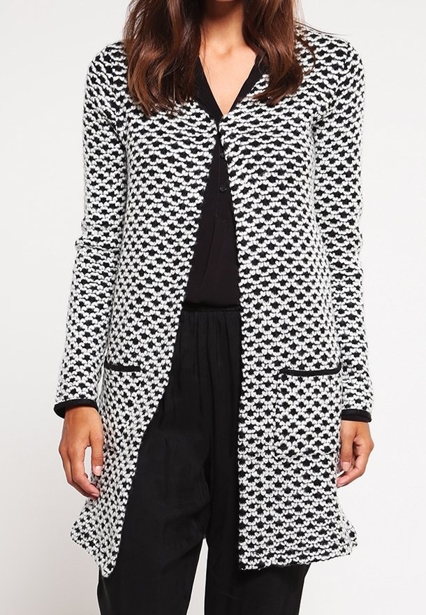 Soyaconcept Chaqueta de punto - black