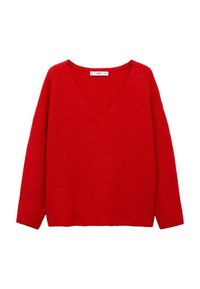 Maglione rosso lavorato a maglia con scollo a V profondo, maniche lunghe e vestibilità rilassata. Il materiale testurizzato aumenta il calore e l'interesse visivo.