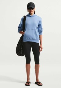 Неизбран, work blue/sail