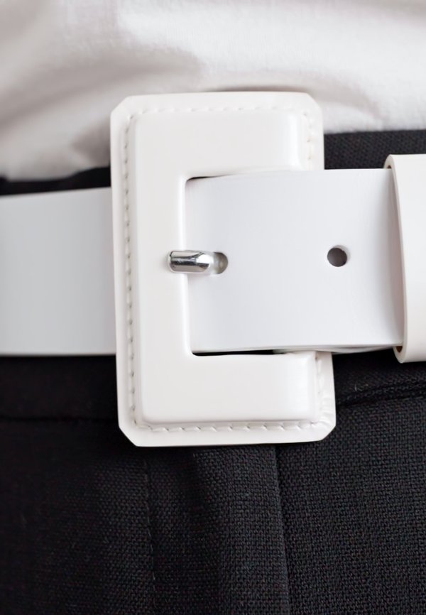 LA PETITE MERVEILLEUSE - Belt3