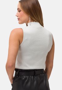 zero GLITZER MIT STEHKRAGEN - Top - creamsilver