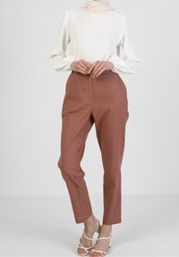 Modanisa Tygbyxor - brown