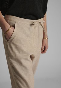 Nümph Trousers - beige