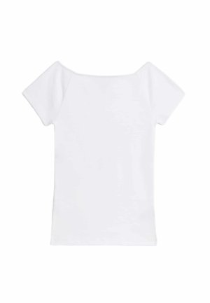 Biały krótki top z krótkim rękawem i dekoltem odkrywającym ramiona, o gładkiej, miękkiej fakturze. Prosty design, bez wzorów i widocznego okuć.