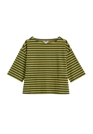 Zaļi dzeltenas svītrains īsroku tops ar plašu izgriezumu, brīvu piegriezumu un iešūtām kabatām priekšpusē. Mīksta, teksturēta auduma.