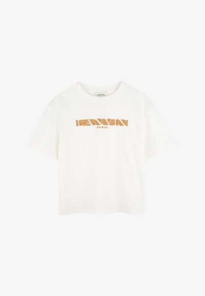 Biała bawełniana koszulka z krótkim rękawem i okrągłym dekoltem, z beżowym logo "LANVIN PARIS" nadrukowanym na klatce piersiowej.