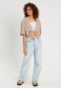 Thumbnail Image 2