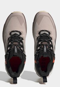 adidas Terrex FREE HIKER 2.0 GORE-TEX® - Hikingschuh - taupe earth strata