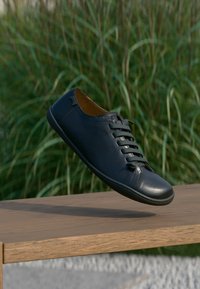 Niet geselecteerd, black