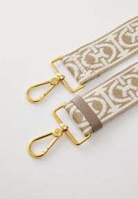 Coccinelle NASTRO MONOGRAM - Andre accessories - sand/warm