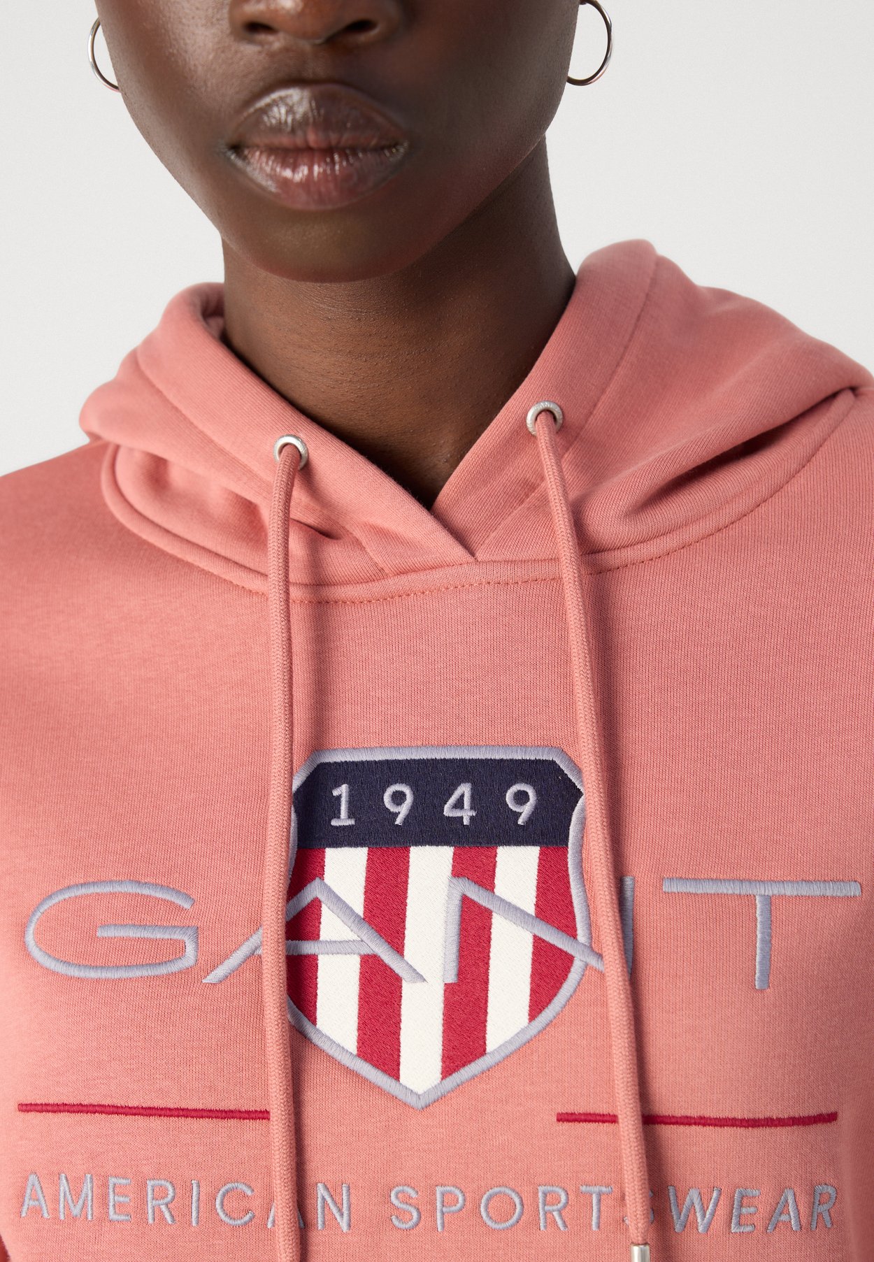 ARCHIVE SHIELD HOODIE