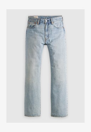 Calças de ganga azul claro com corte de perna reta, design de cinco bolsos e costura em contraste. Apresenta um fecho com cremalheira e botão de metal.