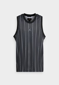 Maillot de basketball sans manches en mesh noir avec des rayures verticales blanches et un logo Jumpman gris au centre. Col et trous de bras noirs.