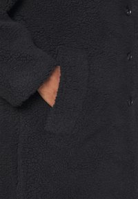 Even&Odd Curvy Cappotto classico - black
