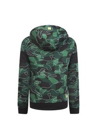 Zelená maskáčová mikina s černým základem; obsahuje bílé abstraktní linie, kapuci se šňůrkou a žebrované manžety a lem.