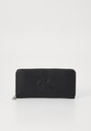 SCULPTED ZIP AROUND - Portofel - black
