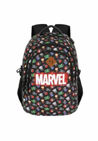 Sac à dos noir avec imprimé de personnages Marvel, arborant un logo "MARVEL" rouge et blanc, des fermetures éclair doubles et des bretelles rembourrées ajustables.