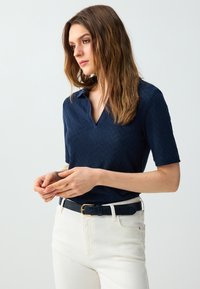 Non sélectionné, dark blue
