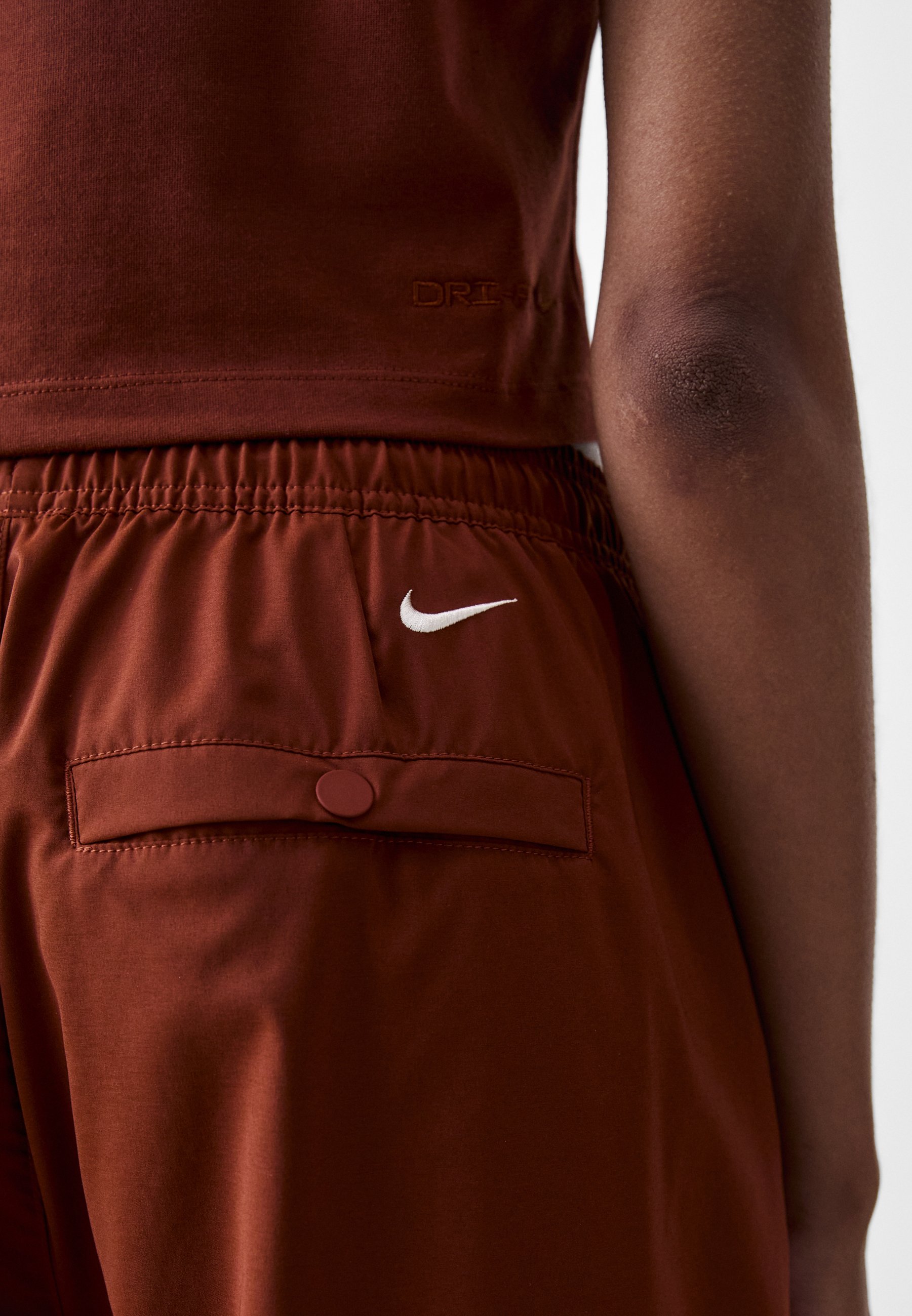 nike tawny pants