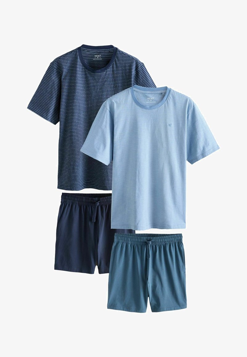 Deux t-shirts à manches courtes rayés pour hommes en bleu foncé et bleu clair, assortis à des shorts à taille élastique.