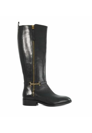 Zwarte leren kniehoog-boots met een slanke vorm, voorzien van gouden ritssluitingen aan de zijkant en een eenvoudige banddetail nabij de enkel.
