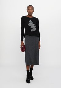 WEEKEND MaxMara OPACO - Pitkähihainen paita - nero