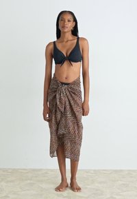 Triumph SUMMER TWIST - Vrchný diel bikín - black