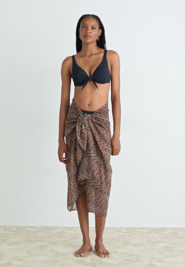 SUMMER TWIST - Bikini top3