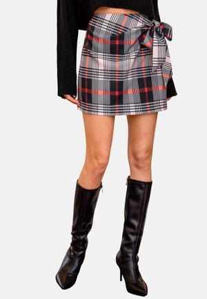 Áčková sukně - grey white red