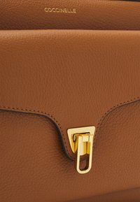 Coccinelle BEAT - Borsa a tracolla - cuir