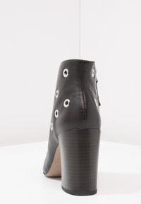 Topshop Stivaletti con tacco - black
