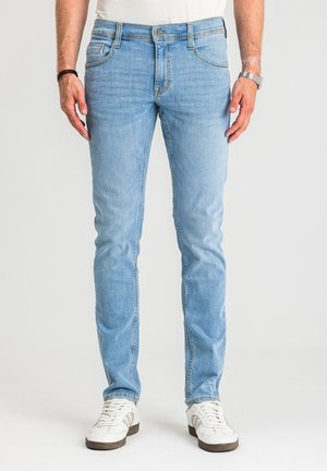 OREGON - Jeansy Zwężane