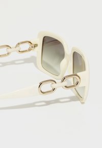 Guess Lunettes de soleil - white/gradient green