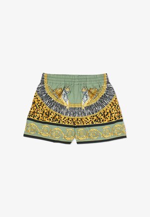 Zielone szorty z motywem tygrysa i zebry, ozdobione wzorem lamparta i złotymi akcentami na pasie i krawędziach.