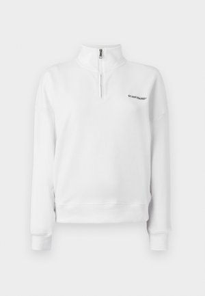 Sweatshirt branca com fecho zip e colarinho alto, de corte largo, com punhos canelados. Apresenta o logótipo "GUESS JEANS" em preto no lado esquerdo do peito.
