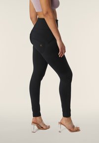 Freddy WR.UP® CLASSIC PUSH-UP - Friluftsbukser - nero